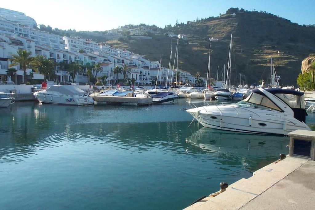 Aida En Marina Del Este Альмуньекар Экстерьер фото